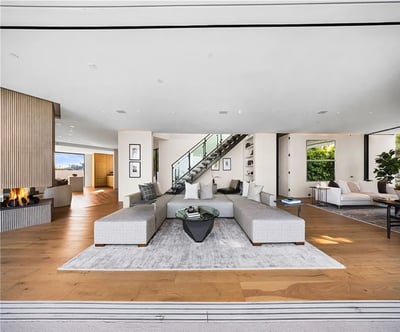 Luxury Villa Photo #26