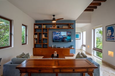 Luxury Villa Photo #40