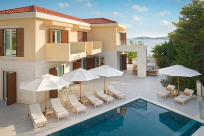 Luxury Villa Photo #8