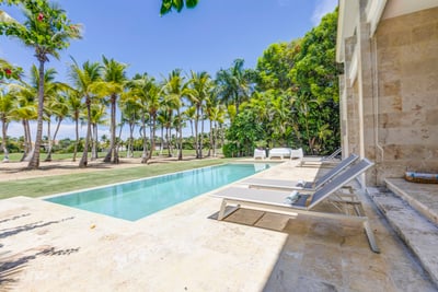 Luxury Villa Photo #8