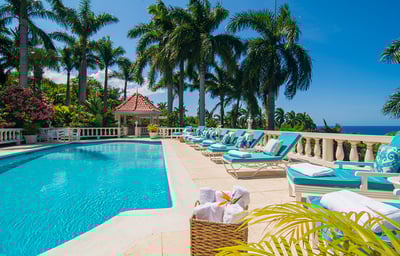Luxury Villa Photo #4