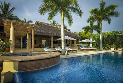 Luxury Villa Photo #4