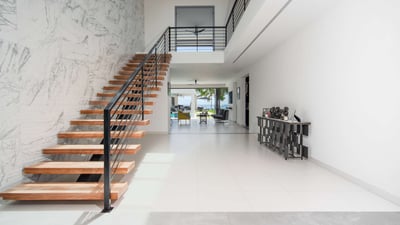 Luxury Villa Photo #17