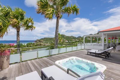 Luxury Villa Photo #10