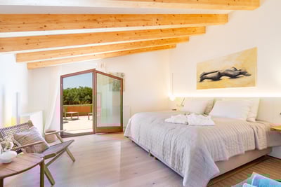 Luxury Villa Photo #22