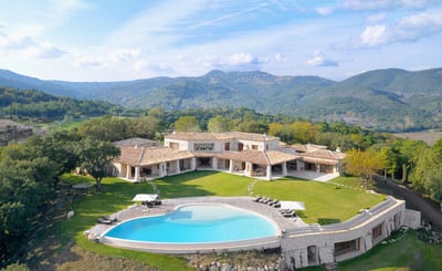 Luxury Villa Photo #2