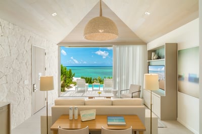 Luxury Villa Photo #3
