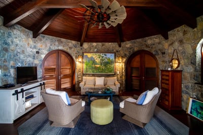 Luxury Villa Photo #27