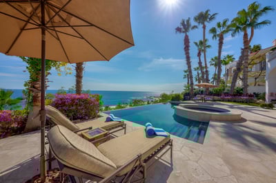 Luxury Villa Photo #5