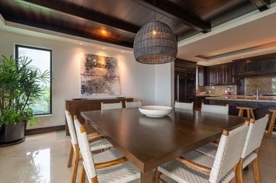 Luxury Villa Photo #12