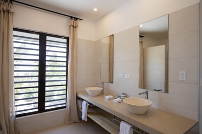 Luxury Villa Photo #50