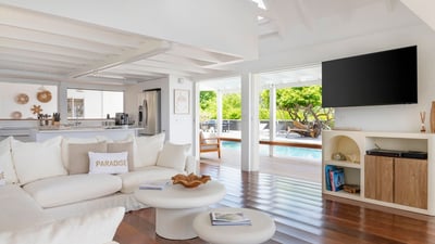 Luxury Villa Photo #38