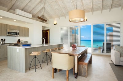 Luxury Villa Photo #7