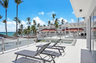 Luxury Villa Photo #7