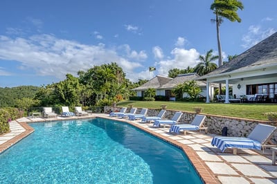 Luxury Villa Photo #3