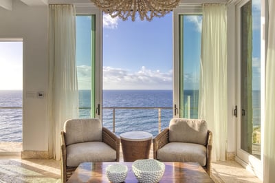 Luxury Villa Photo #9