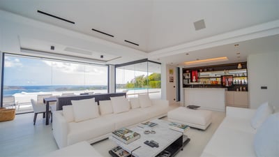 Luxury Villa Photo #21