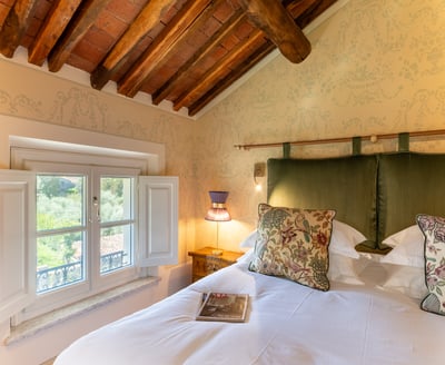 Luxury Villa Photo #28