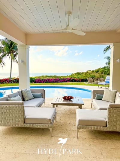 Luxury Villa Photo #5