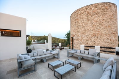 Luxury Villa Photo #12