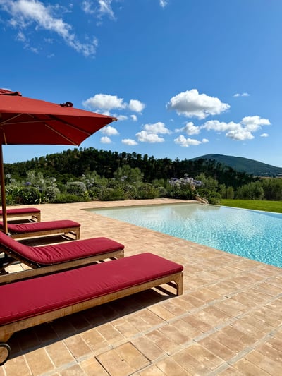 Luxury Villa Photo #4