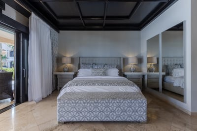 Luxury Villa Photo #83