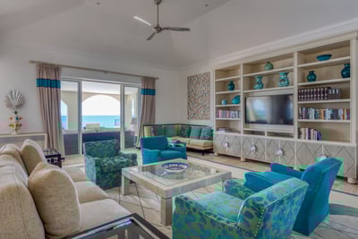 Luxury Villa Photo #29