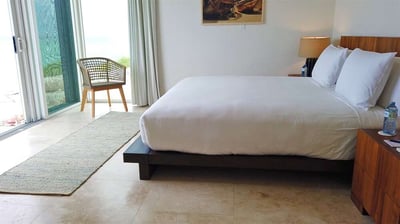 Luxury Villa Photo #12