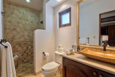 Luxury Villa Photo #29