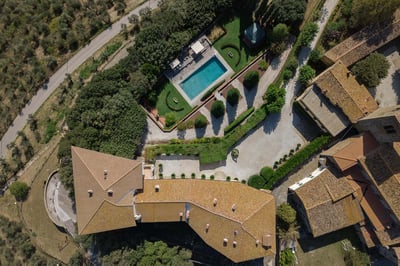 Luxury Villa Photo #3