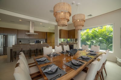 Luxury Villa Photo #15