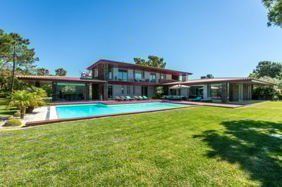 Luxury Villa Photo #3