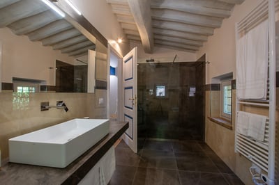 Luxury Villa Photo #19