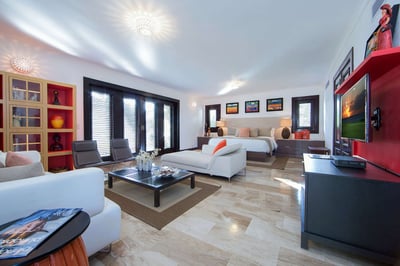 Luxury Villa Photo #24