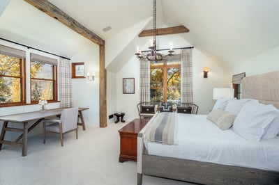 Luxury Villa Photo #18