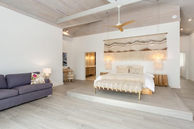 Luxury Villa Photo #14