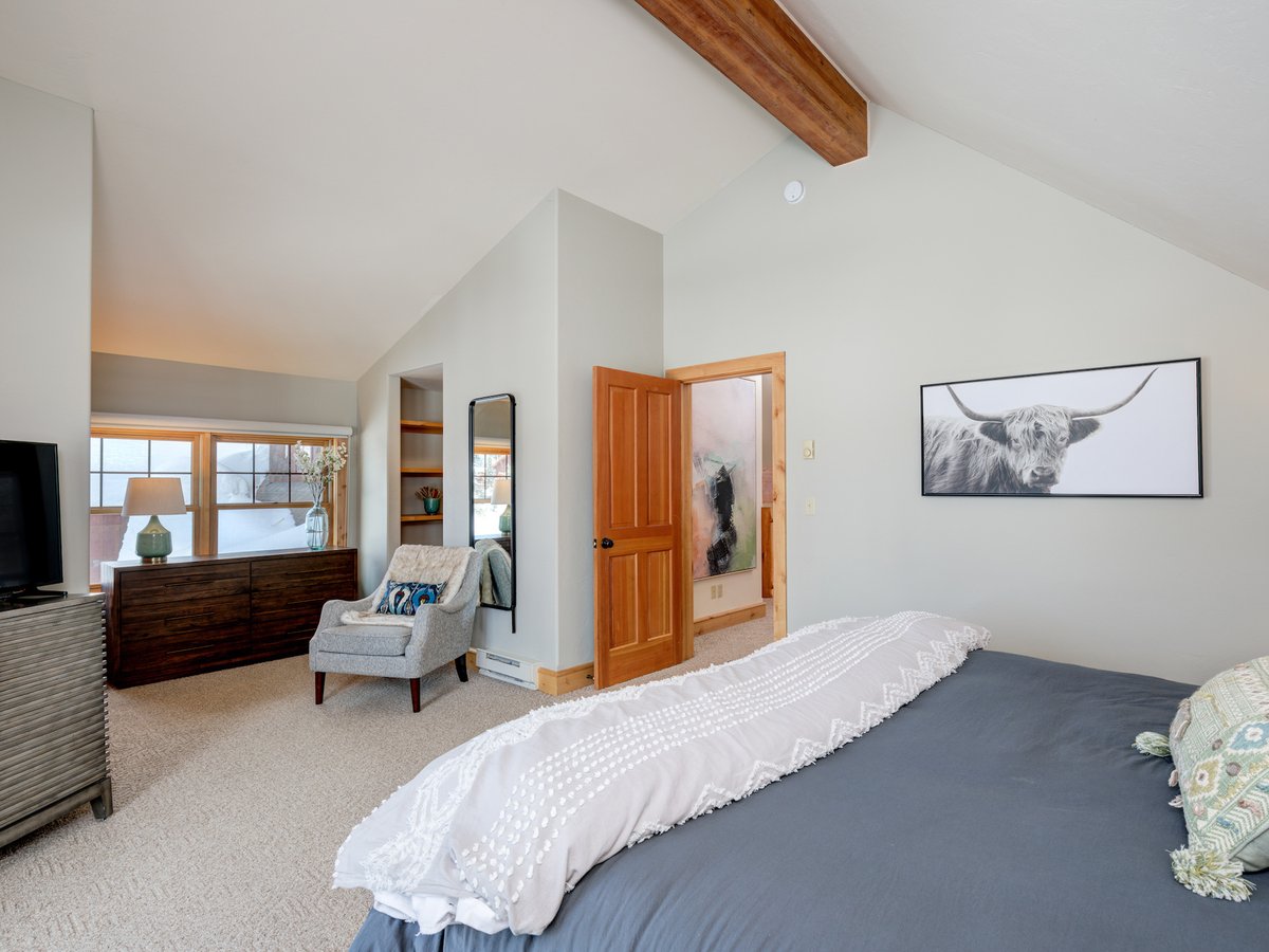 Powder Ridge Cabin | 6 Rose Bud