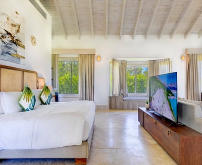 Luxury Villa Photo #28