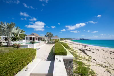 Luxury Villa Photo #9