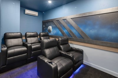 Luxury Villa Photo #11