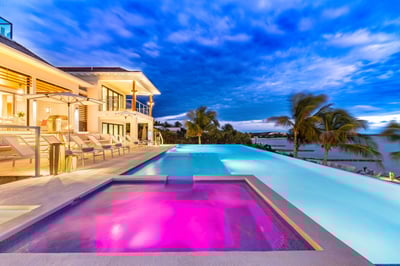 Luxury Villa Photo #28