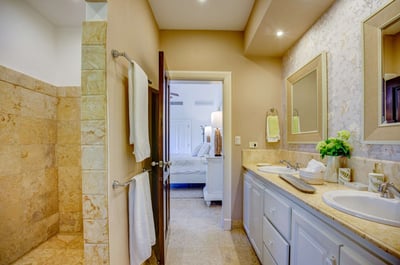 Luxury Villa Photo #50