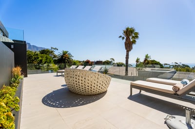 Luxury Villa Photo #12