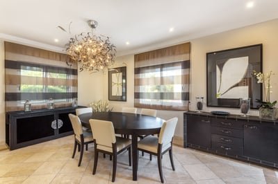 Luxury Villa Photo #14
