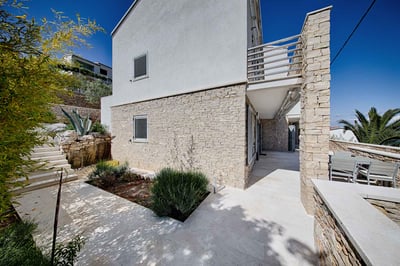 Luxury Villa Photo #17