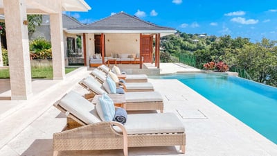 Luxury Villa Photo #14