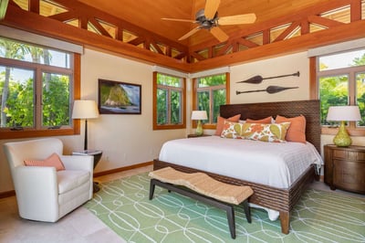 Luxury Villa Photo #11