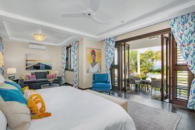 Luxury Villa Photo #34