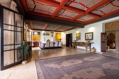 Luxury Villa Photo #15