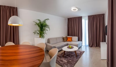 Luxury Villa Photo #9